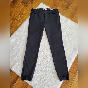 Frame Le Skinny de Jeanne Raw Step Hem Skinny Jeans Black Film Noir Size 30